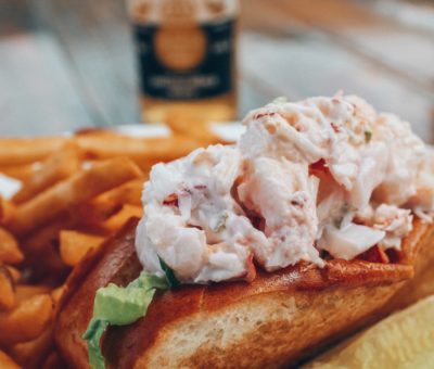 best lobster roll lunch in gloucester ma