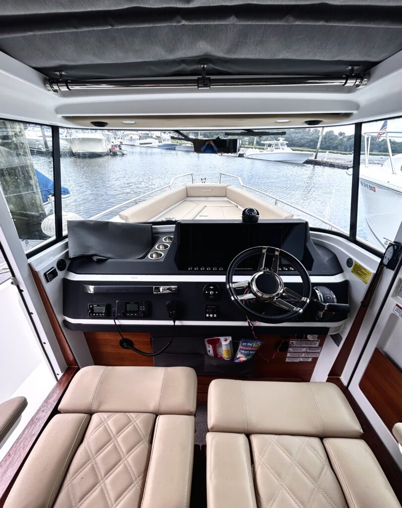 Axopar console of boat
