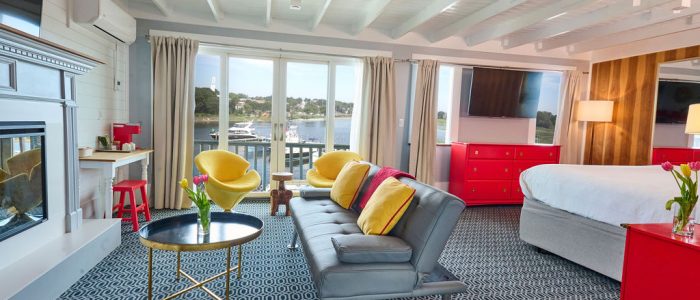 hotel suite on the awater