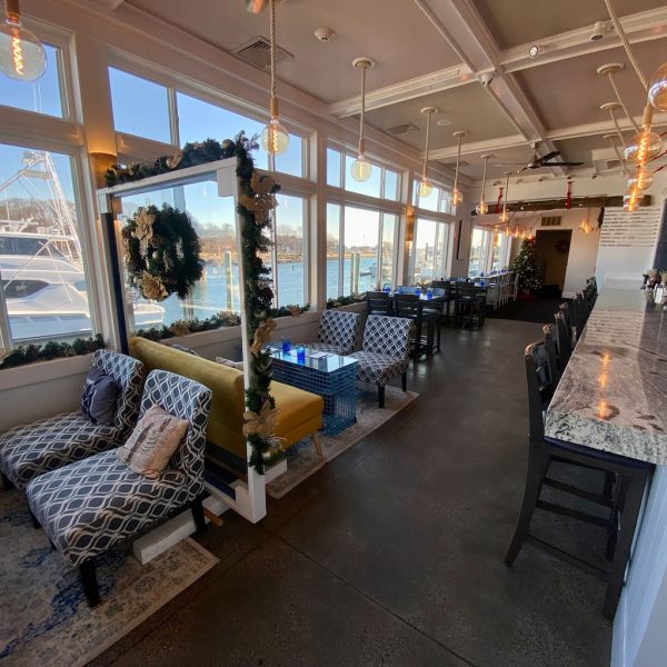 Bar and Lounge on the water with great cocktails