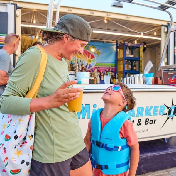 Sundeck+drinks+family_8772