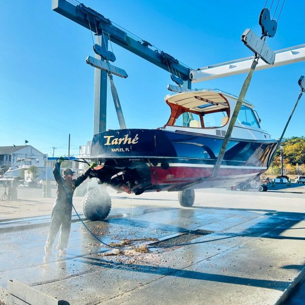 boat+powerwash+hauling